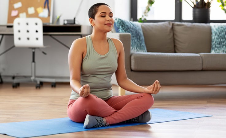 Meditation im Wohnzimmer